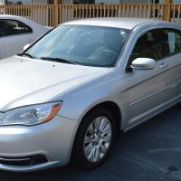 CHRYSLER 200